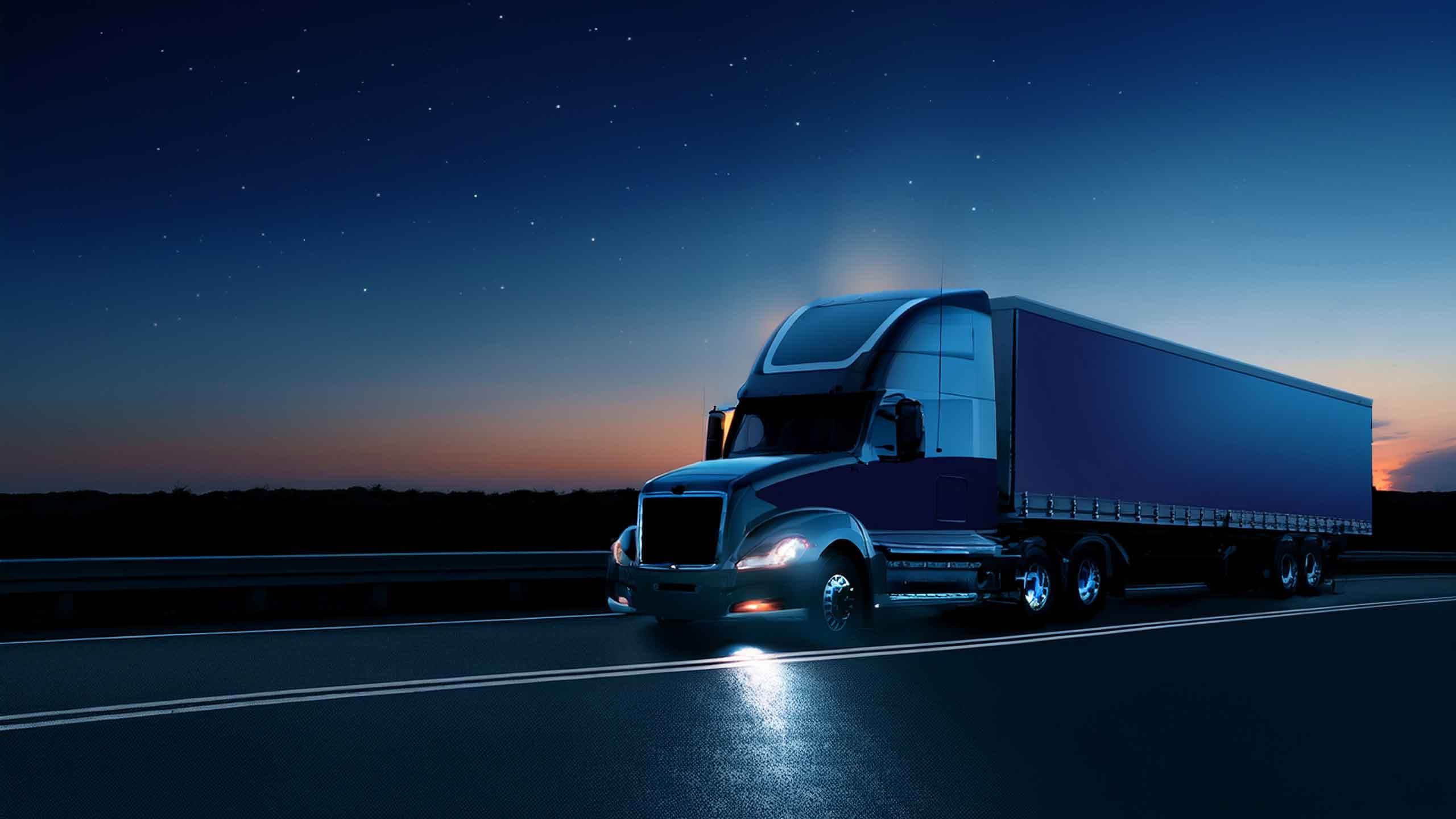 Camión de carga Ventura Logistics en carretera